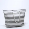 BOLSA PLAYA RAYAS GRIS CON ASA CUERDA 57X15X42
