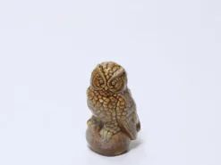 BUHO PORCELANA 14CM OCRE