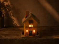 CASA LED FIELTRO OTOÑO 15X9X21 OCRE