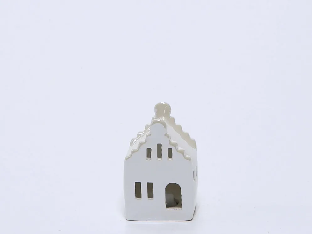 CASA PORCELANA CON LED 10CM BLANCA B