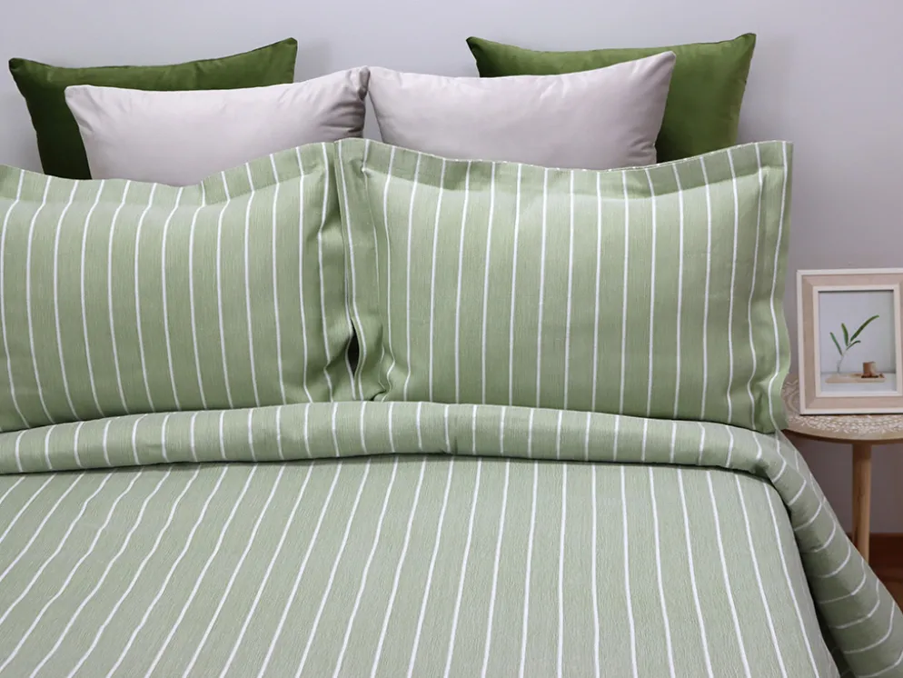COLCHA RAYA VERDE