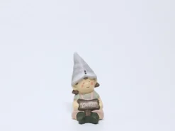 FIGURA ENANA SENTADA (12X16CM)