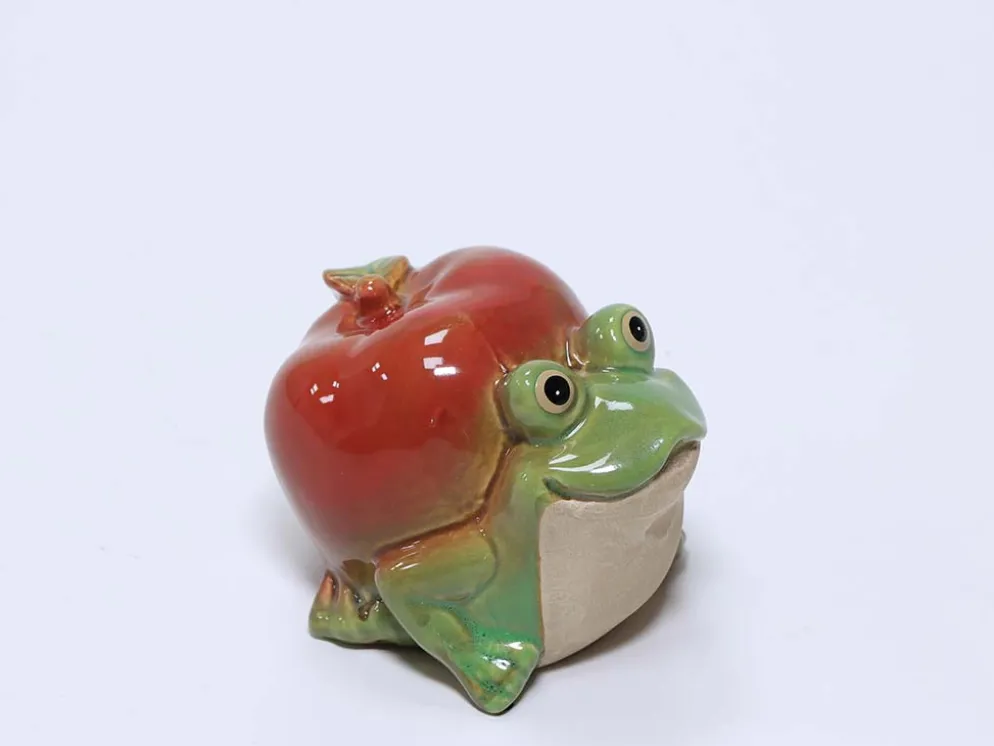 FIGURA RANA MANZANA 10CM
