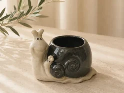 MACETA CARACOL 15CM GRIS PORCELANA