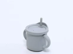 MUG CON ASAS INFANTIL GRIS