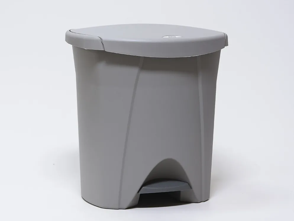 PAPELERA PEDAL PLATA 48L