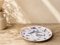 PLATO MELAMINA 21CM TIBURON