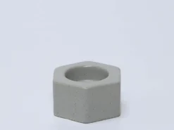 PORTAVELAS HEXAGONAL GRIS Ø7X4CM
