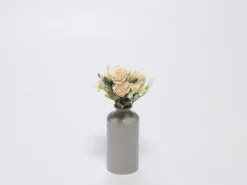 RAMO ROSAS CREMA VIEJO 30CM