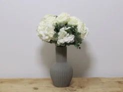 RAMO ROSAS Y HORTENSIAS BLANCO